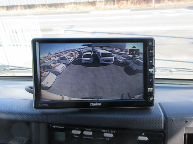 ���o�b�N���j�^�[�t���ł���