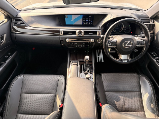 GS350 Fスポーツ 4WD