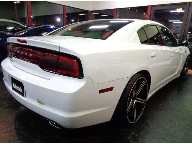 3.6V6VVT�G���W��&5���p�h���V�t�gAT&�f���A���e�[���}�t���[�G���h&�ԍ���&�N���[�Y�R���g���[��&�f�B�X�v���C�I�[�f�B�I&�p���[�V�[�g&�X�}�[�g�L�[&ETC�������[���Ԃł�