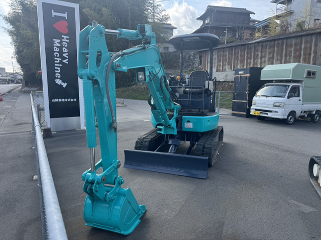 コベルコ油圧ショベル