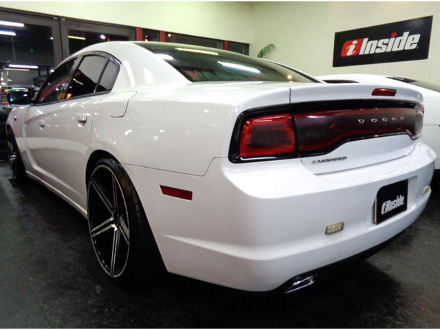 �z���C�g�J���[�t���G�A��&22�C���`�A���~&�u���b�N�O����&���ԃ��U�[�V�[�g�C���e���A&LED�R���r���C�g&LEDFOG���C�g&LED���b�h�e�[�����h���X�A�b�v�d�l