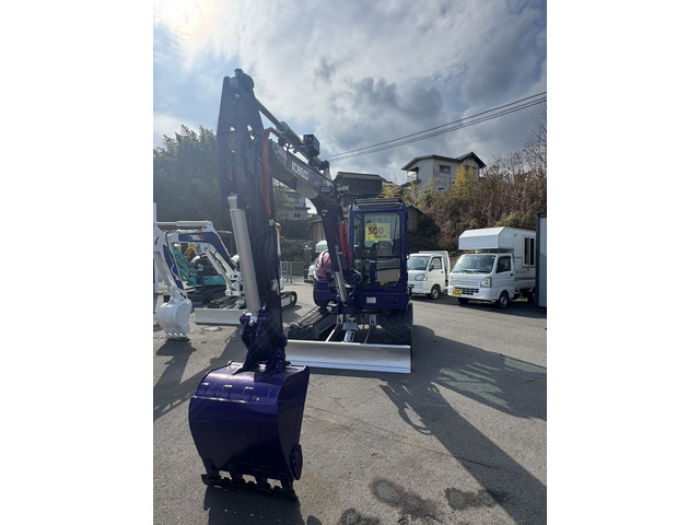 コベルコ油圧ショベル