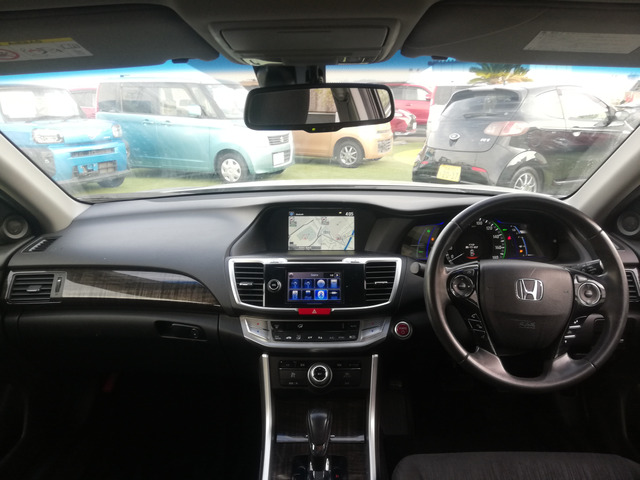 アコードハイブリッド2.0 LX
