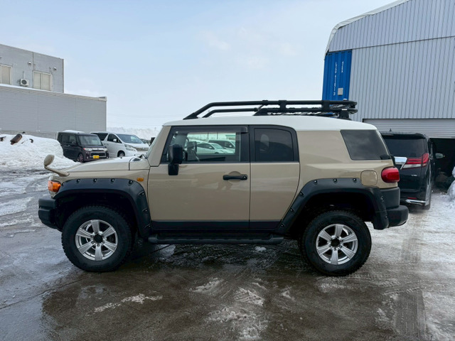 �g���b�N�̔̔��┃��A�����^���Ȃǂ��s���Ă���܂��B���v�]�͂��C�y�ɂ��⍇�����������B