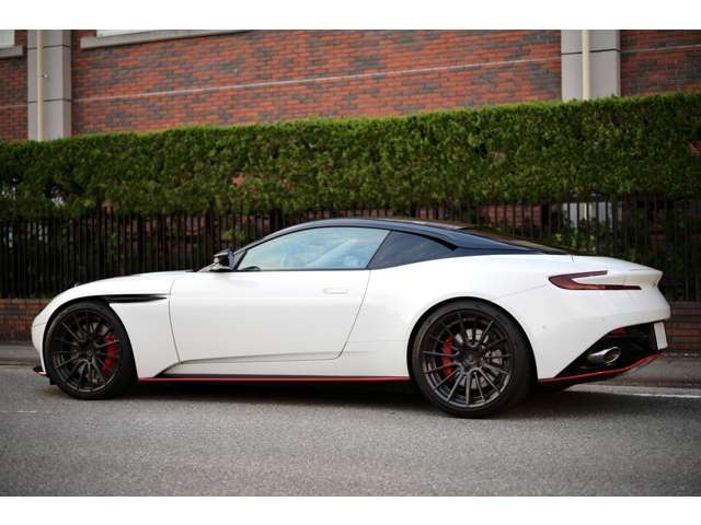 DB11ローンチエディション