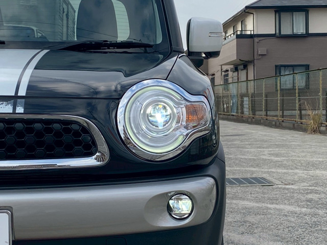 �w�b�h���C�g�̉��΂݂����Ȃ��ԗ��ɂȂ��Ă��܂���