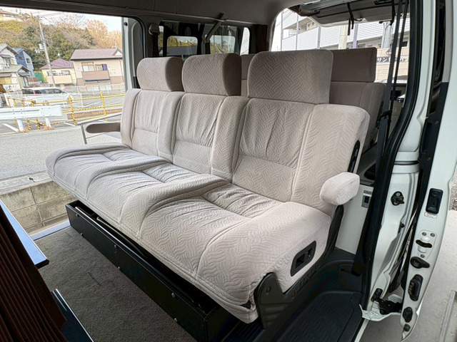 2��ڃV�[�g�͑��s���O�����ɂ��邱�Ƃ��\�ł�!