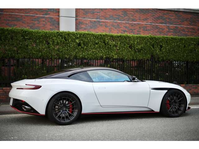 DB11ローンチエディション