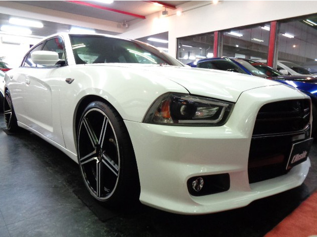DODGE�`���[�W���[����^3SE3.6 V6���f���z���C�g�J���[�t���G�A��&3.6V6VVT�G���W���p�h���V�t�gAT&���ԃ��U�[�V�[�g�ԍ���22�C���`�A���~���h���XUP�d�l�Ԃ����ɂ��܂���