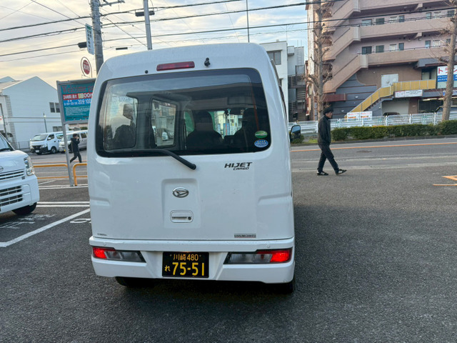 提携整備・板金工場が御座いますので、安心してお買い求めいただけます。