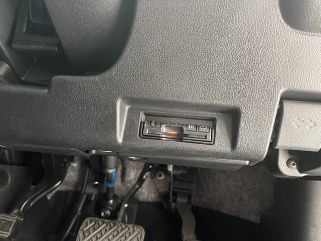 ��ETC�t���ō����̏��~����X���[�Y�Ŋ������󂯂�܂��􂨌���������!!���₢���킹��TEL06-6430-1230 E-mail cars_genesis2007@yahoo.co.jp�܂�!!��