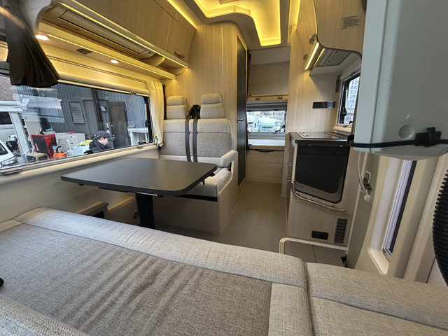 �A�C�{���[���̉Ƌ�ŗ������������͋C�����o���Ă���܂�!