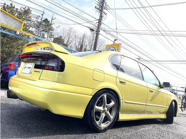 ���F�򂹂̏o�₷���C�G���[�ł����A���X�ɂă{�f�B�[�K���X�R�[�e�B���O���{�H���Č�[�Ԃ����Ē����܂���