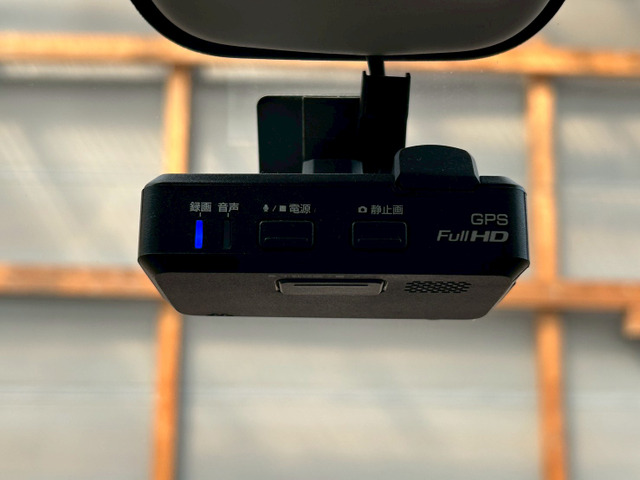 �����h���C�u���R�[�_�[���t���Ă���܂����