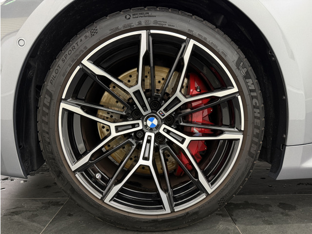 �����I�v�V�����̃_�u���X�|�[�N�X�^�C�����O930M�E�t�����g19�C���`�E���A20�C���`/�o�C�J���[�A���~�z�C�[���B�^�C����7���R�ȏ���c���Ă��蓖�ʂ̊Ԉ��S���đ��s�\�ł��B