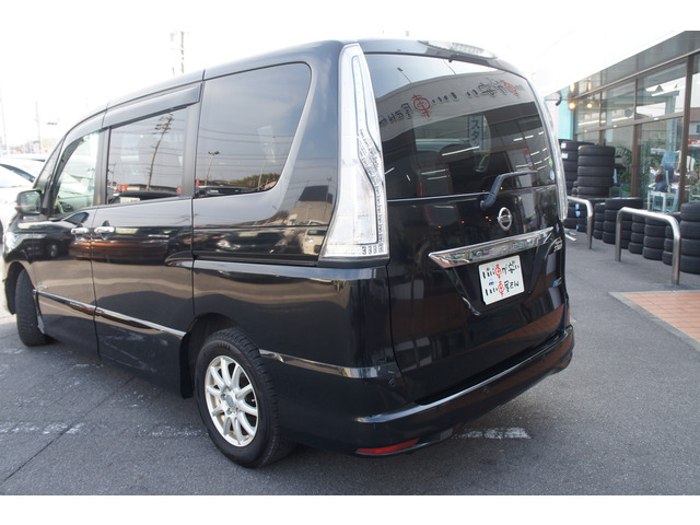 セレナ2.0 ハイウェイスター Vセレクション+Safety II S-HYBRID