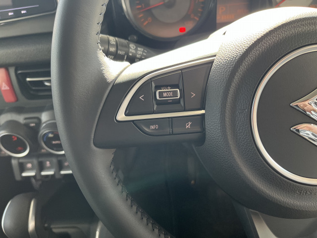 �X�e�A�����O�����R���t���Ńi�r���y�X����\!! (���s���i�r�̑���̓X�e�A�����O�����R���݂̂ɂȂ�܂��B)