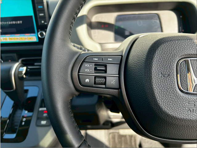 �X�e�A�����O�X�C�b�`�ő��s���̑�����ȒP�ɍs���܂�!