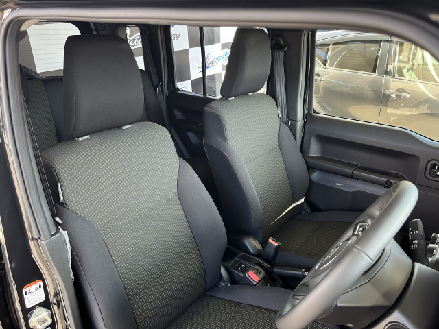 ���Ђł͂��D�݂̃t���A�}�b�g�ELED���[�������v�Ȃǂ���]������Γ��X�X�^�b�t�܂Ł�