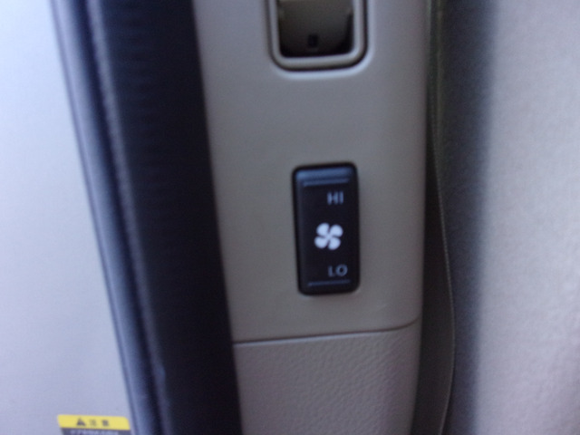 ��ȗp�󒲃R���g���[���[�B