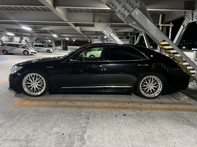 クラウンアスリート