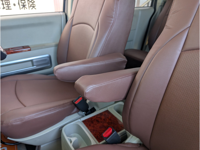 �^�]�ȂƏ���Ȃɂ̓A�[�����X�g��������Ă܂��̂Ń����b�N�X�����p���ł̃h���C�u���\�ł��B