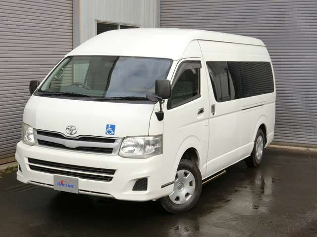 ハイエースコミューター