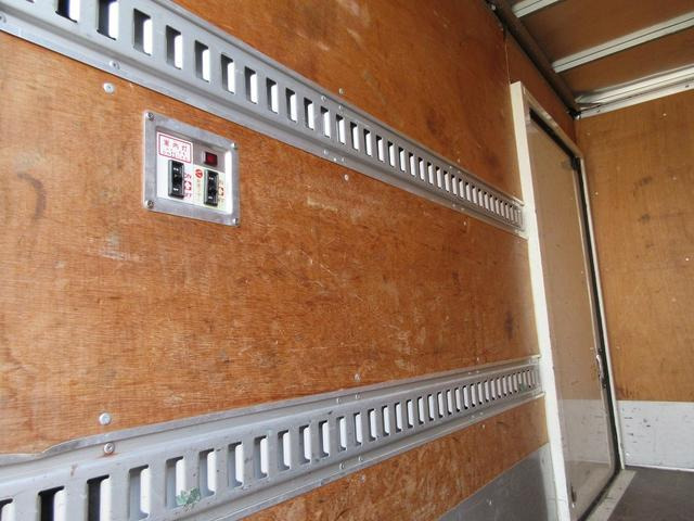 ���q���d��4,835kg