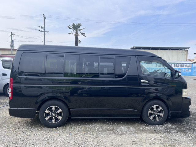 10�l�� ���}�E�L�����v�ȂǕ��L�����􂷂邨�Ԃł�!!