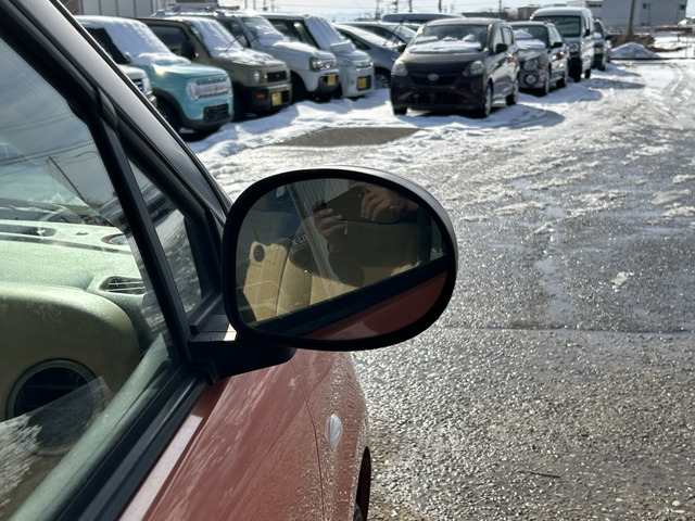 �y�x�����z���i�X�z���Ԃ������������܂��āA���ɗL�������܂��B�݌Ɏԗ��ɂȂ�܂��̂ŁA���񂲓s���̋X�������ɁA���ɗ��ĉ������B���X�\��������ƁA���ē����X���[�Y�ł��B