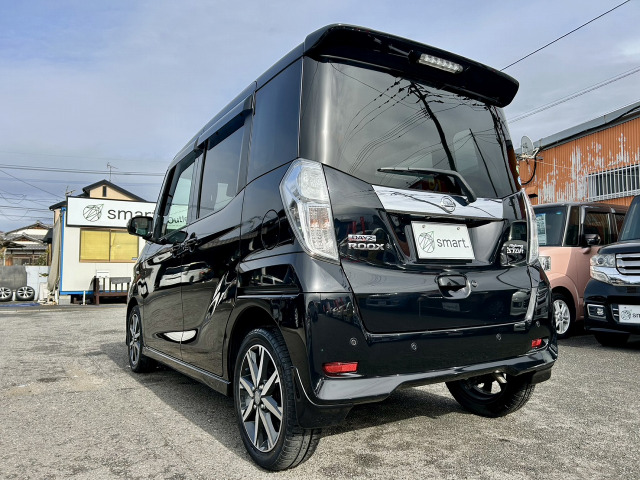 �{�f�B�K���X�R�[�e�B���O���s���Ă���܂���v���X�^�b�t�ɂ��A�{�H�ł��̂ł����S���Ă��˗��������B