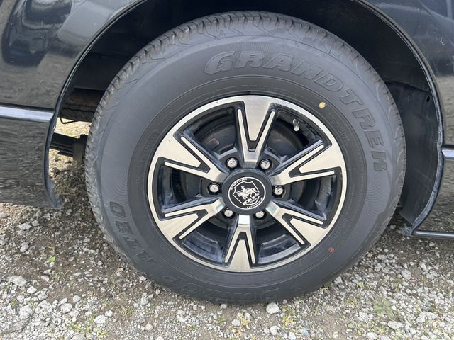 �S�� M+S�̃^�C������ �T�C�Y 195/80R15