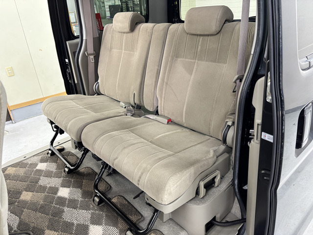 �y�K���X����̕i���z ���Ђ̓W���ԗ��ɂ�AIS�Ӓ菑�ƃI�[�g�I�[�N�V�������̍���\��ςݍ���ł��܂��B�v���C�X�{�[�h�̋��z�͏��o��݂̂��x�������z�B�i�������i���S���͈ꌩ�ɔ@�����B��ڗđR�ł��B