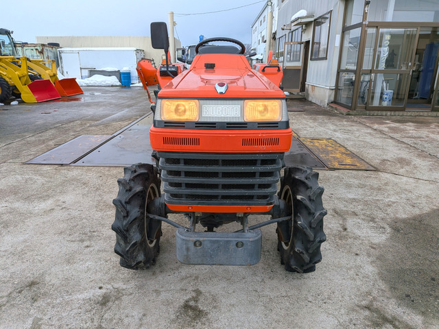 クボタトラクタ