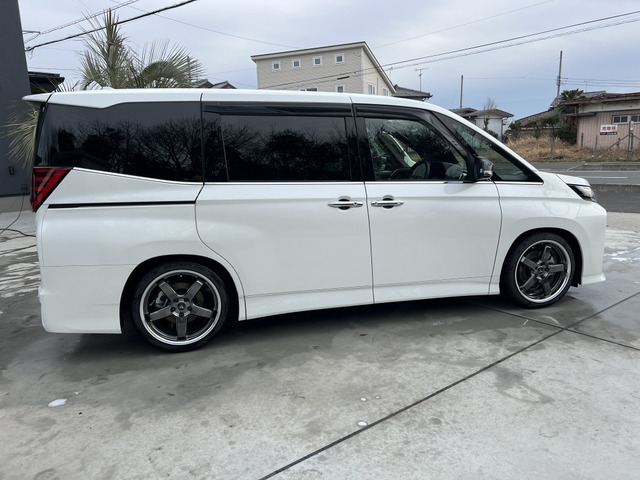 ��ʌ��F�J�s�����_�Ƃ������ÎԎ��Ǝ҂ł��B