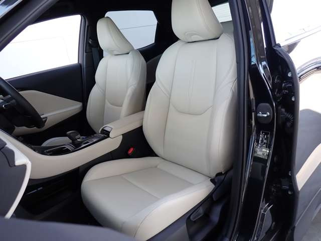 ���C���e���A�J���[�́u�\���X�z���C�g�v�V�[�g�\��ɂ͏㎿������ϋv���Ƌ@�\���ɕx��L tex�Ƃ���������v���g���Ă��܂���