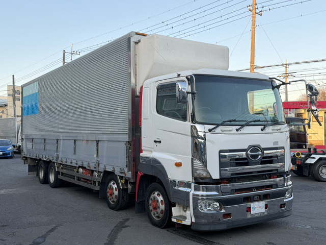 プロフィア冷凍冷蔵車