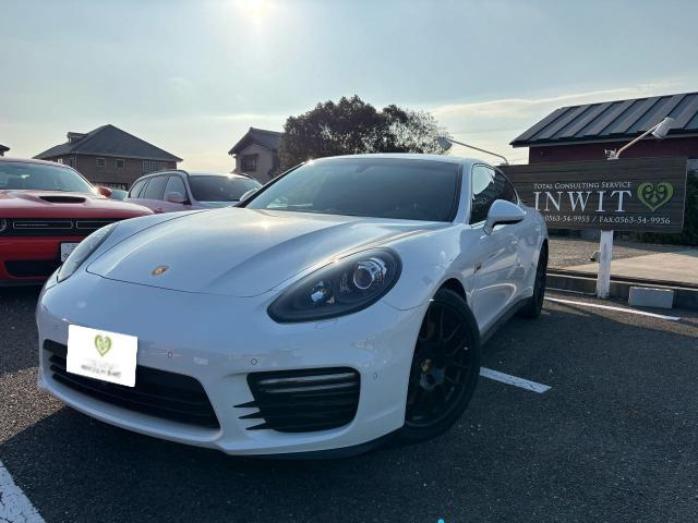 パナメーラGTS PDK 4WD