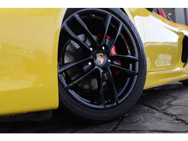 �z�C�[���̓u���b�N�ł����܂��Ă݂��܂��B�J���[�N���X�g�z�C�[���Z���^�[(��33,000)