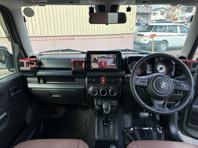 �C���p�l����