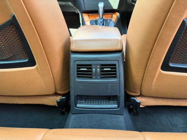 ���A�G�A�R��