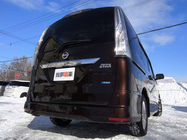 セレナ2.0 ハイウェイスター V エアロモード+Safety II 4WD