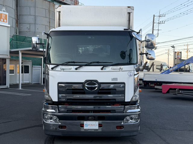 プロフィア冷凍冷蔵車