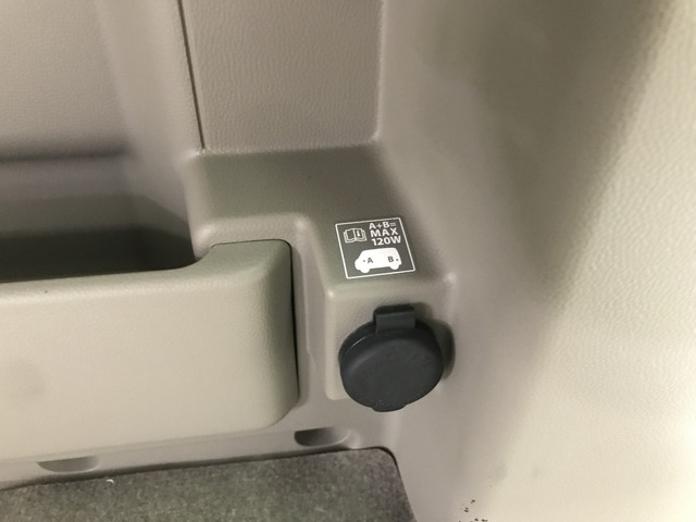 �y�c�Ǝ��ԁz ���X�͔N�����x�ł��B(��������) �c�Ǝ��Ԃ͒�9��30���`��7�����܂łł��B���Z�������͂����k���������B�o�����k�E�c�Ǝ��ԉ����Ȃǂ��v�]�ɂ��������܂�!