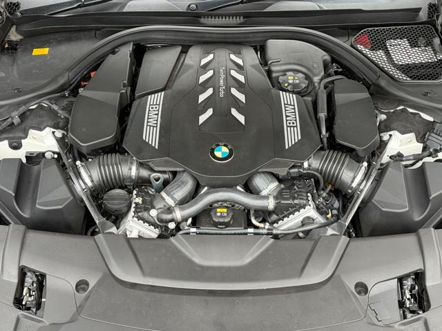 �G���W�����[����������Y��ȏ�ԂƂȂ�܂��B���[�ԑO�ɂ͊e���_���������s���܂��B