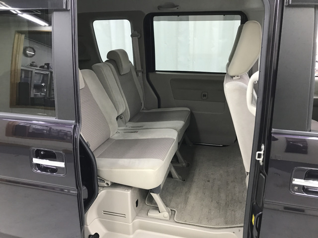 �y�K���X����̕i���z ���Ђ̓W���ԗ��ɂ�AIS�Ӓ菑�ƃI�[�g�I�[�N�V�������̍���\��ςݍ���ł��܂��B�v���C�X�{�[�h�̋��z�͏��o��݂̂��x�������z�B�i�������i���S���͈ꌩ�ɔ@�����B��ڗđR�ł��B