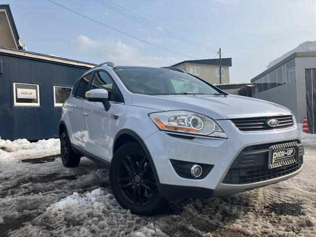 クーガ（フォード）タイタニアム 4WD　ETC パワーシート サンルーフ ナビ 中古車画像