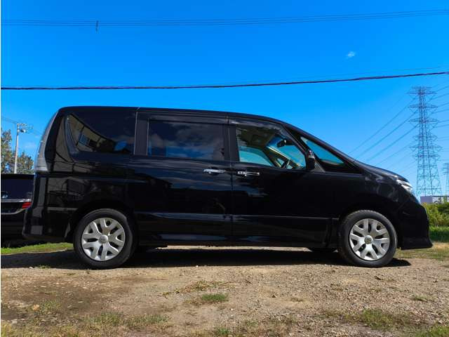 セレナ2.0 ライダー ブラックライン アドバンスドセーフティパッケージ 4WD