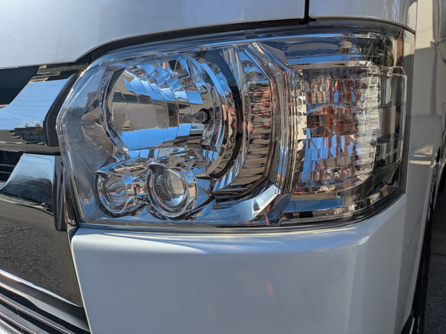 やっぱりカッコイイLEDヘッドランプ