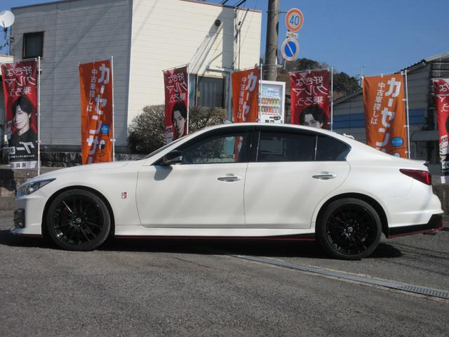 ボディカラーはプリリアントホワイトパール!メーカーオプションです!